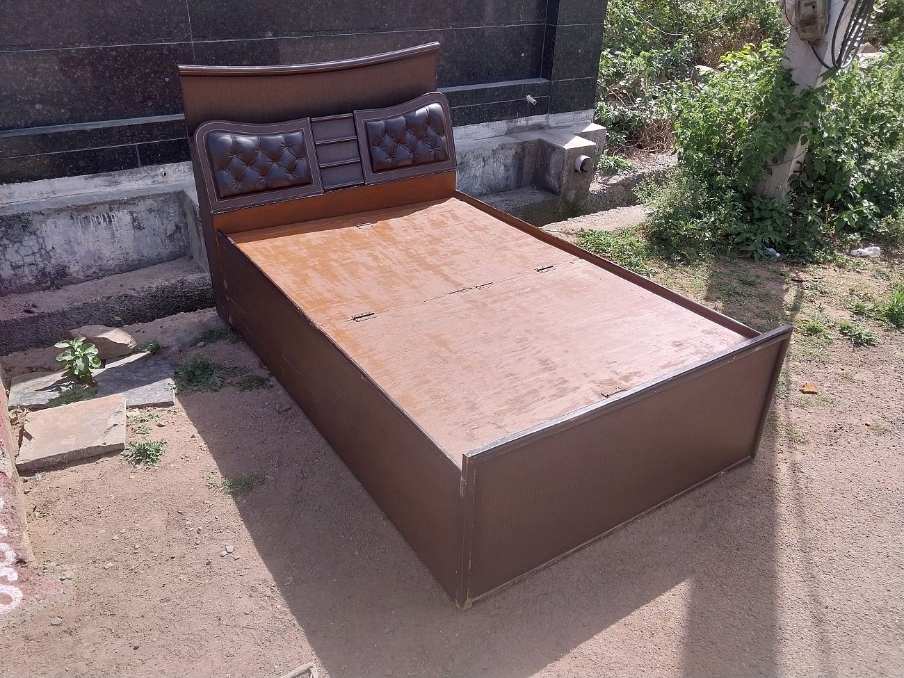 Old 6x4 box bed