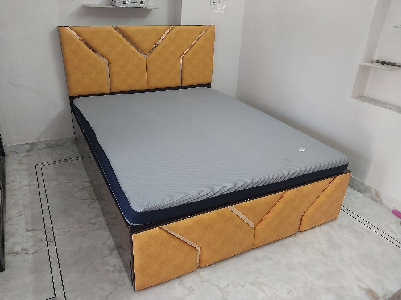 queen size box bed front back cushion design